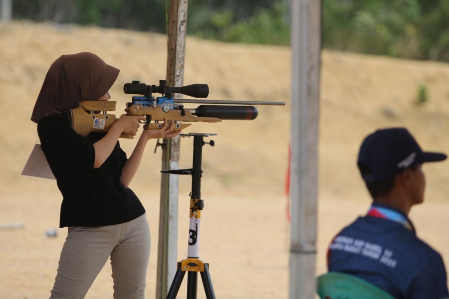 Menembak: Mengutamakan Fokus dan Kontrol Pernapasan