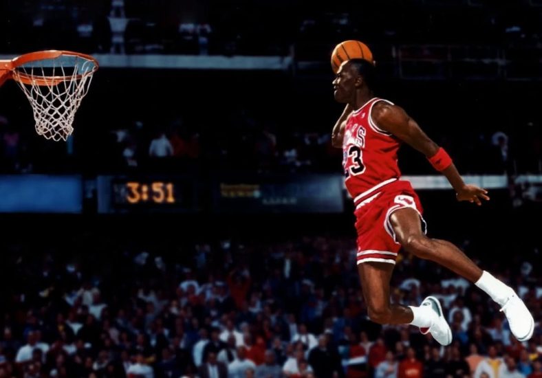 Strategi Bermain Basket: Serangan dan Transisi Cepat